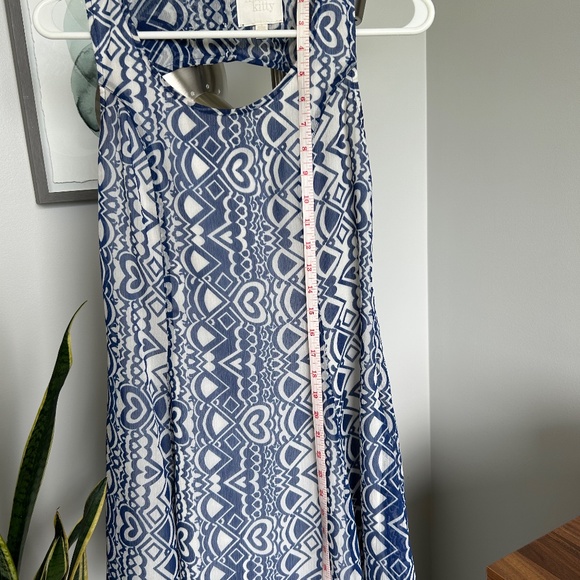 S Blue Heart Geometric Pattern Keyhole Back Dress - Picture 4 of 4